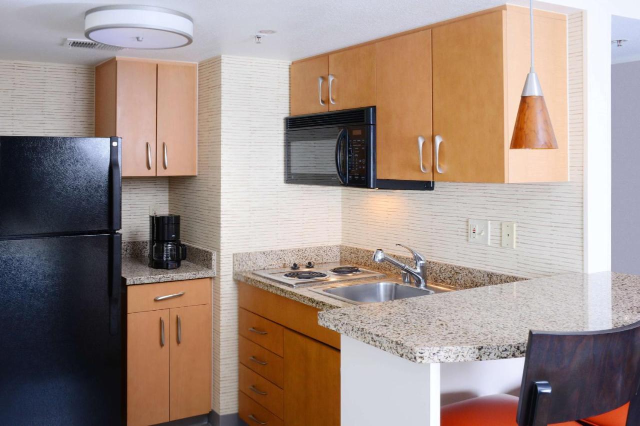 Sonesta Es Suites Dallas Medical Market Center מראה חיצוני תמונה