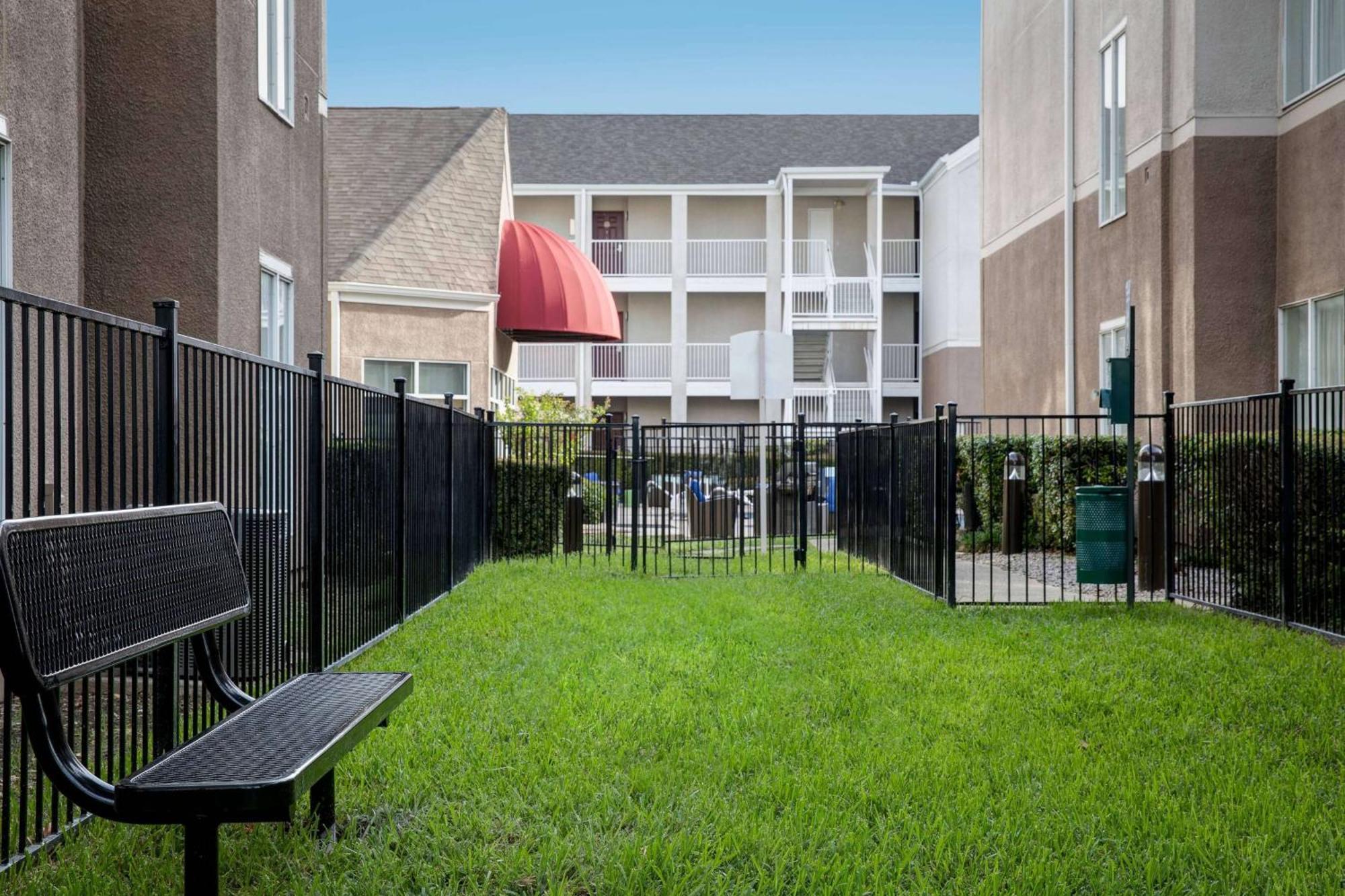Sonesta Es Suites Dallas Medical Market Center מראה חיצוני תמונה